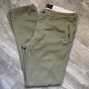 A&F Men’s Skinny Green Chino Pant